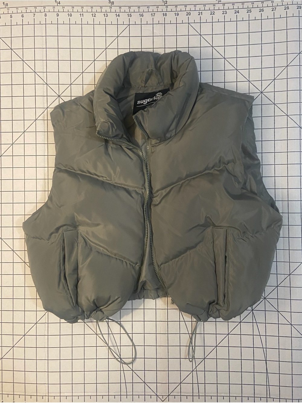 Sugar Kiss Women’s Large Olive Green Quilted Puffer Vest Full Zip-Gently Used